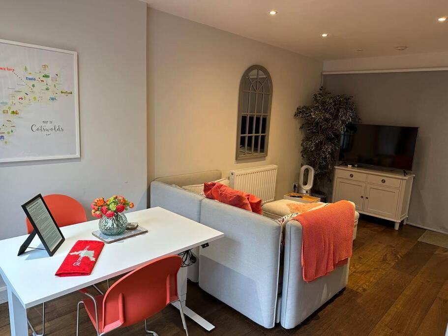 Cotswold Luxury Coach House - Ideal For Couples, W/ Ev Charging Hébergement de vacances Andoversford