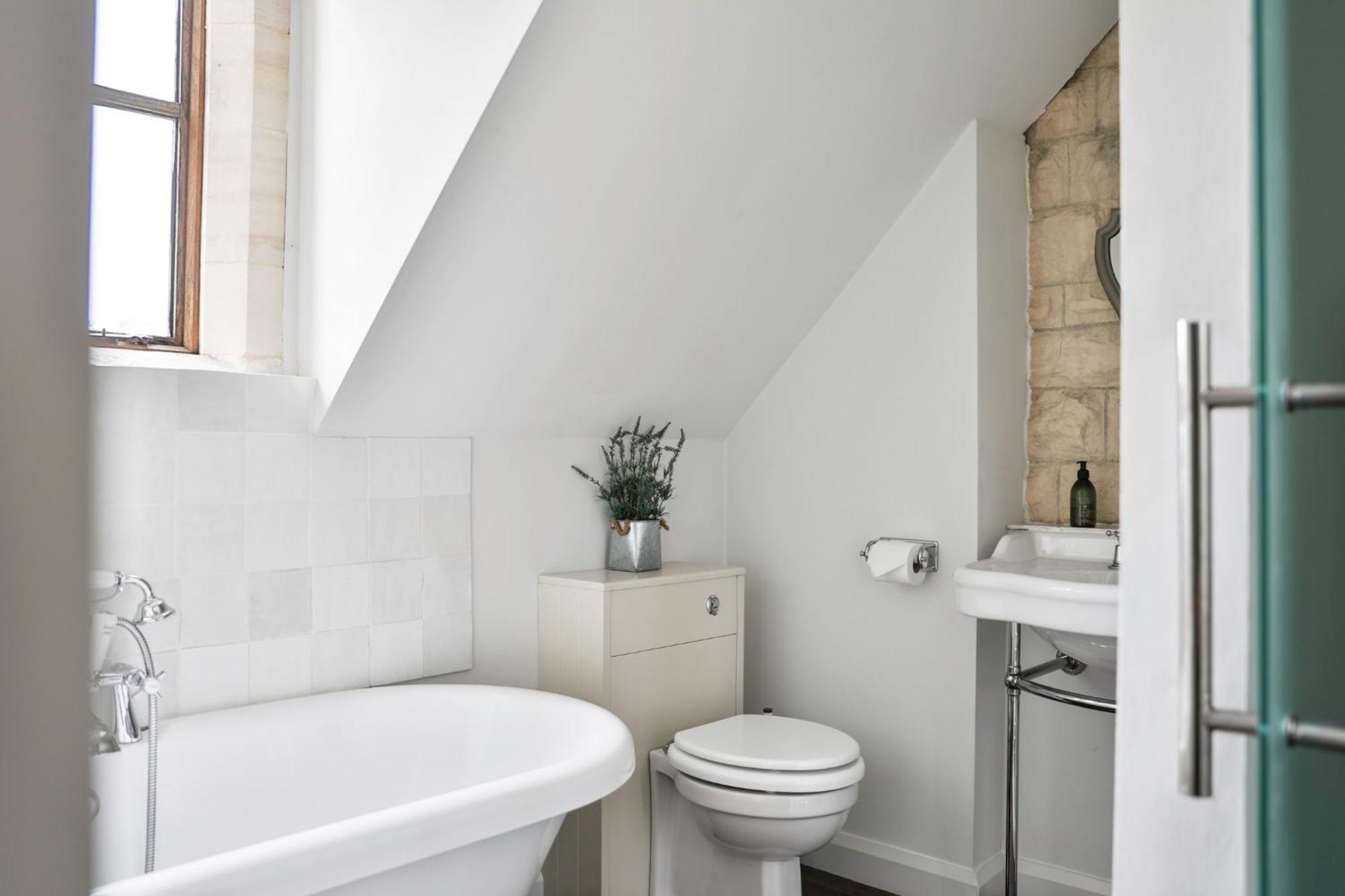 Cotswold Luxury Coach House - Ideal For Couples, W/ Ev Charging Andoversford